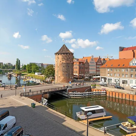 By The River In With Pool, Sauna & Gym By Renters Aparthotel