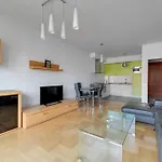 By The River In With Pool, Sauna & Gym By Renters Ξενοδοχείο με διαμερίσματα 3*