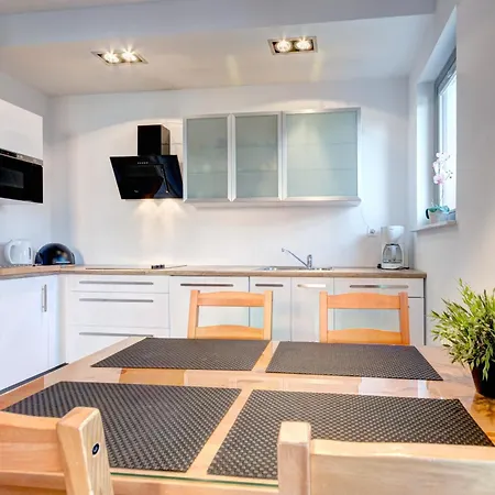 Dom & House By The River In With Pool, Sauna And Gym Apartahotel 3*