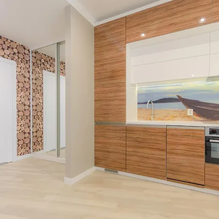 Economy Dom & House By The River In With Pool, Sauna And Gym Apartamento
