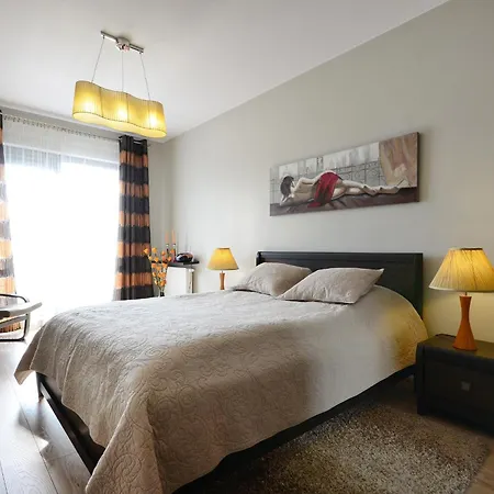 Economy Dom & House By The River In With Pool, Sauna And Gym Apartamento Gdańsk