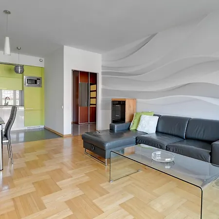 Dom & House By The River In With Pool, Sauna And Gym