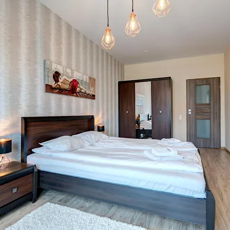 Apartahotel Dom & House By The River In With Pool, Sauna And Gym 3*