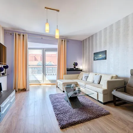 Dom & House By The River In With Pool, Sauna And Gym Apartahotel 3*