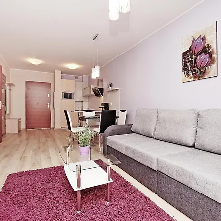 By The River In With Pool, Sauna & Gym By Renters 3* 格但斯克