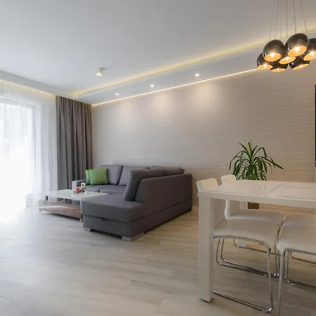 Appart hôtel Dom & House By The River In With Pool, Sauna And Gym Gdańsk