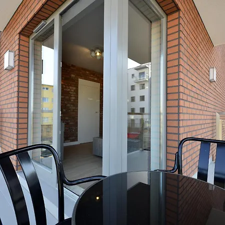 Aparthotel Dom & House By The River In With Pool, Sauna And Gym