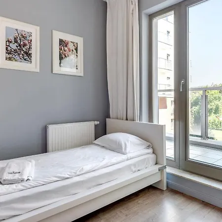 Dom & House By The River In With Pool, Sauna And Gym