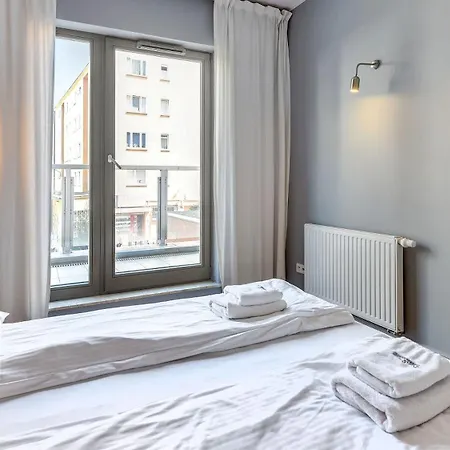 Dom & House By The River In With Pool, Sauna And Gym