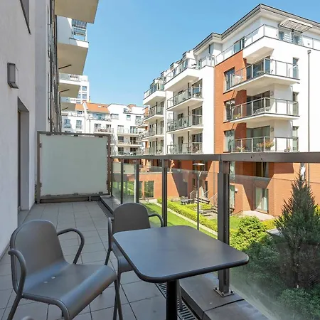 Dom & House By The River In With Pool, Sauna And Gym 3*