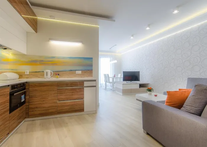 アパートホテル Dom & House By The River In With Pool, Sauna And Gym 3*