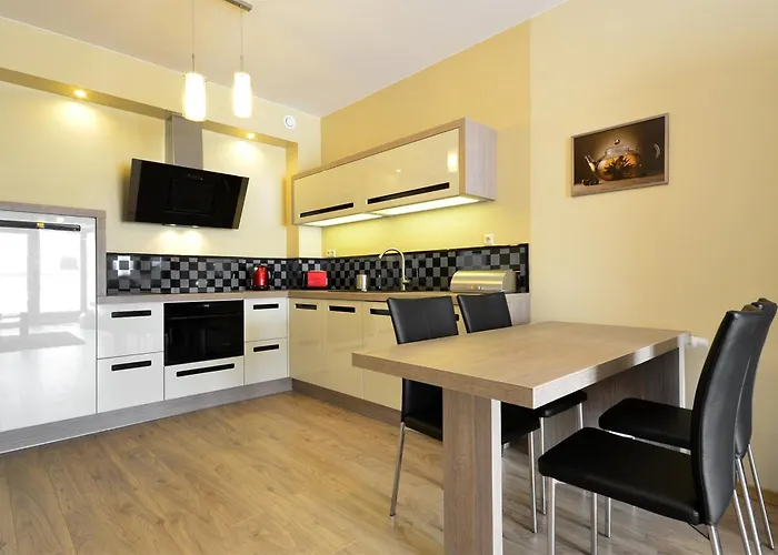 Dom & House By The River In With Pool, Sauna And Gym Aparthotel