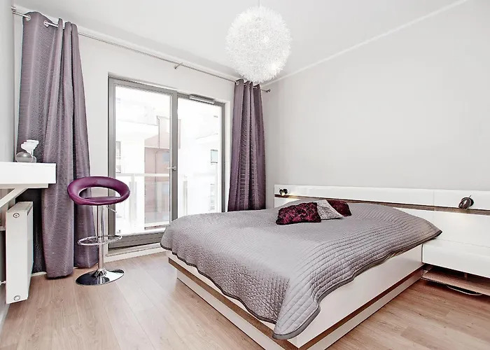 By The River In With Pool, Sauna & Gym By Renters 3*