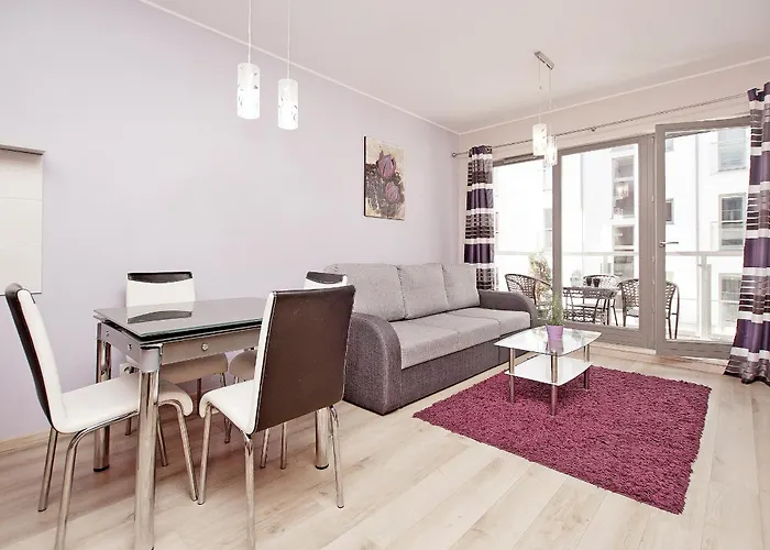 By The River In With Pool, Sauna & Gym By Renters