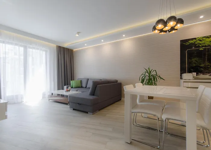 アパートホテル Dom & House By The River In With Pool, Sauna And Gym グダニスク