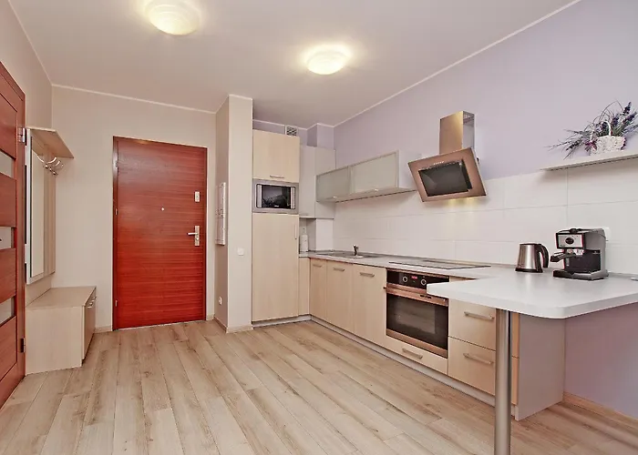 By The River In With Pool, Sauna & Gym By Renters 3*