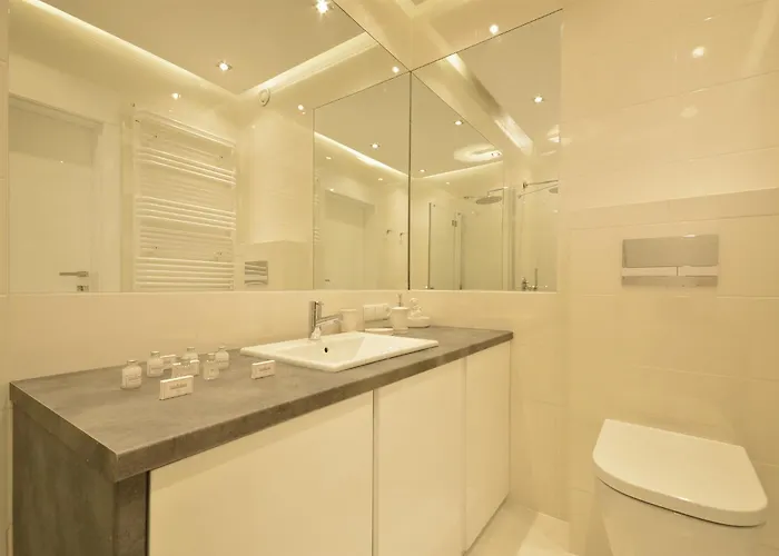 Dom & House By The River In With Pool, Sauna And Gym Aparthotel Gdaňsk