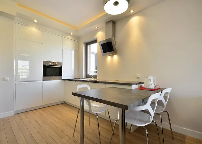 Dom & House By The River In With Pool, Sauna And Gym 3*