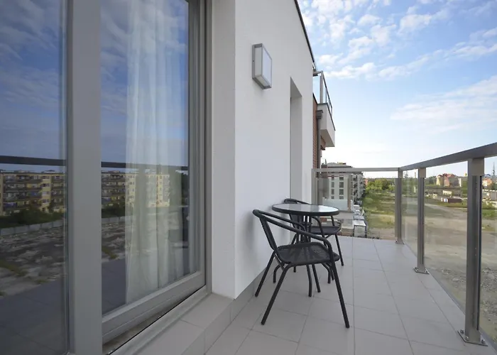 By The River In With Pool, Sauna & Gym By Renters 3* 格但斯克