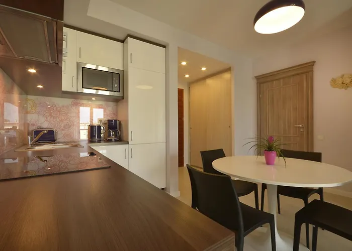 公寓式酒店 By The River In With Pool, Sauna & Gym By Renters 3*