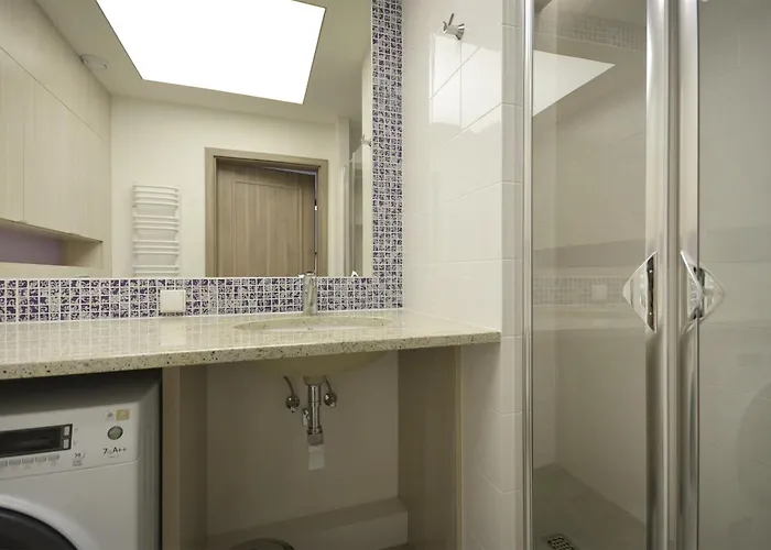 By The River In With Pool, Sauna & Gym By Renters 公寓式酒店 格但斯克