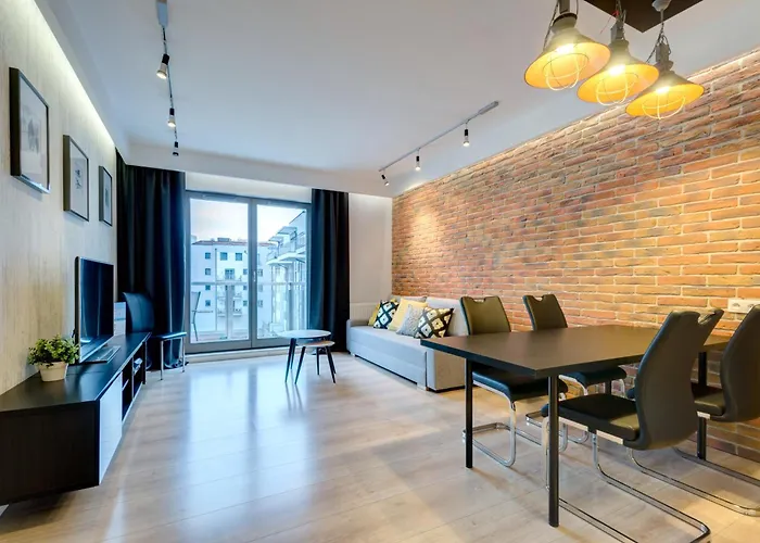 By The River In With Pool, Sauna & Gym By Renters 公寓式酒店 3*