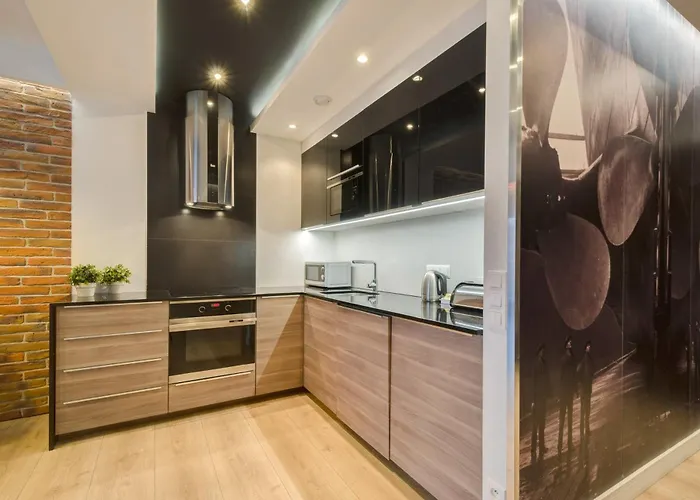 公寓式酒店 By The River In With Pool, Sauna & Gym By Renters 3*