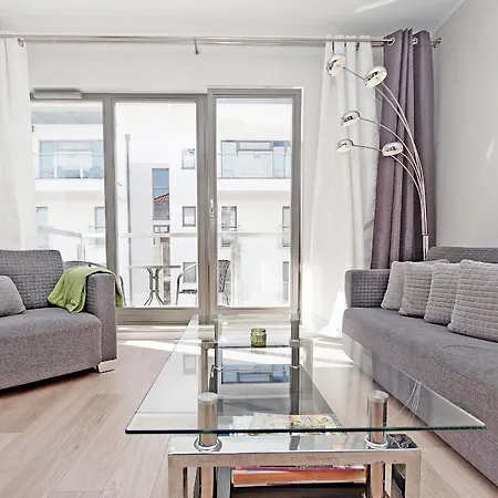 By The River In With Pool, Sauna & Gym By Renters 3*