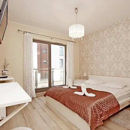 By The River In With Pool, Sauna & Gym By Renters Appart hôtel 3*